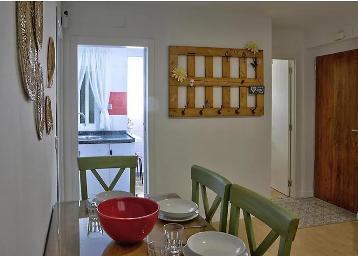 Apartamento Triana Апартаменты *